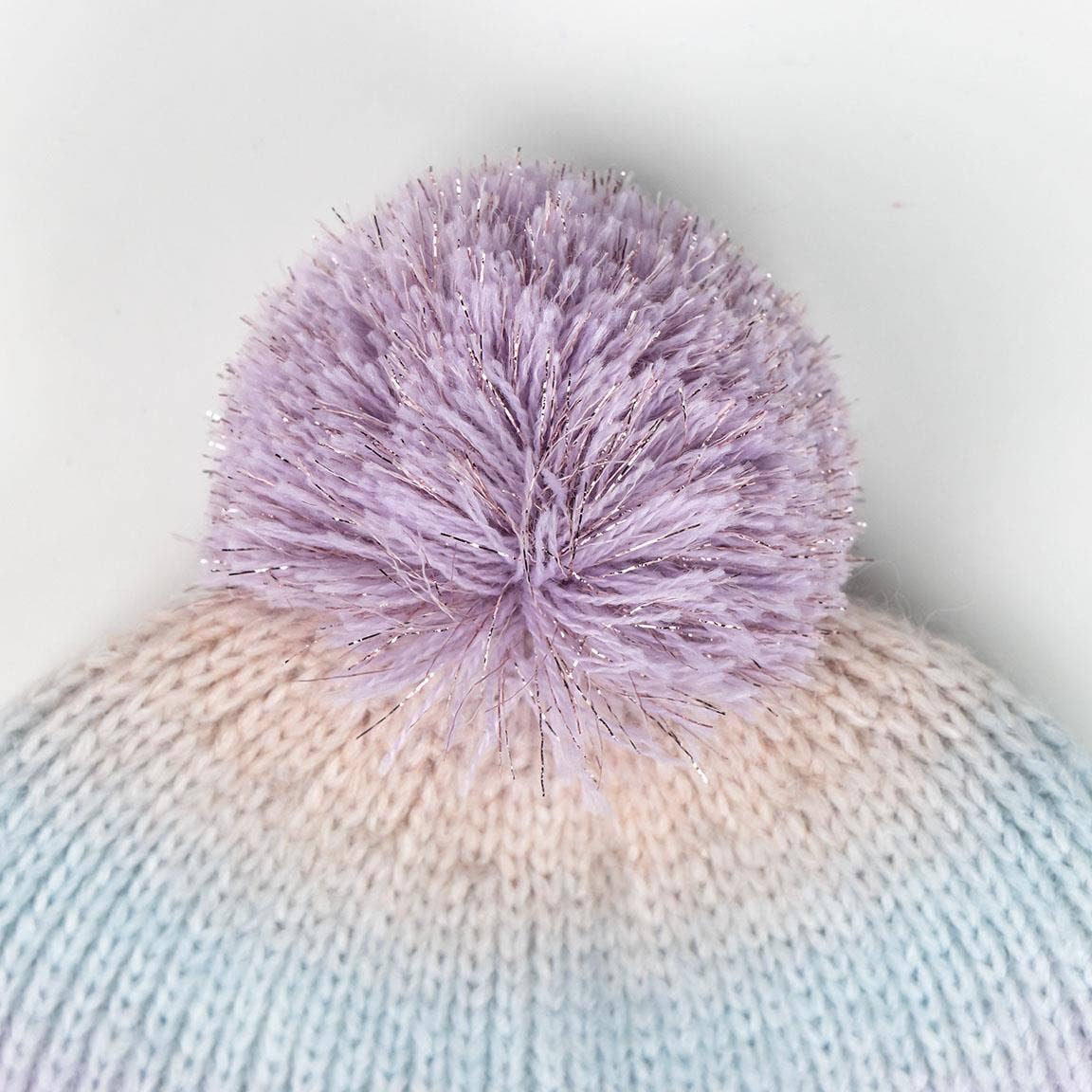 CAPPELLO LAVORATO A MAGLIA FROZEN